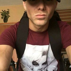 Meet your Posher, Ty